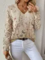 Detail of bohemian floral V-neck sweater with elegant crochet hollow sleeves - S / Top (VT8)