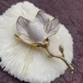 Vintage tulip enamel brooch with pearlescent white petals and elegant gold-toned stem finish. - Tulip Shape (D2-2-6729) / White
