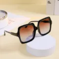 Trendy large square frame sunglasses with black rims and brown gradient lenses for women - Black Frame Tricolor Lens