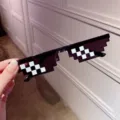 Funny pixelated mosaic sunglasses for kids photoshoot and parties - Double Row Pixel Style / Black