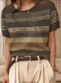 Vintage kurzärmeliger Strickpullover mit Jacquard-Muster und Rundhalsausschnitt. - S / Oberteile / Braunes Geometrisches Argyle-Jacquard (QZDX78)