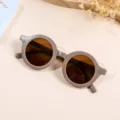 Gafas de sol redondas de color marrón mate para niños con protección UV400 - Marco Gris