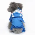 Imperméable bleu pour chien à quatre pattes avec capuche dessin animé et aileron de requin. - XS / Requin