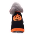 Vue de dos d'un chien portant un pull en maille noir et orange avec motif de citrouille - S / Noir
