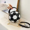 Bolso bandolera creativo con forma de balón de fútbol y una cadena dorada muy chic - Negro Fútbol