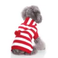 Pull rayé rouge et blanc pour chien avec capuche et joli pompon pour garder votre animal au chaud. - M / Rayure Rouge à Capuche