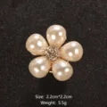 Elegant retro flower brooch with pearls and rhinestones, size 2.2x2.2cm, weight 5.5g. - Five-Petal Flower Style (Style 1)