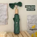 Paraguas plegable vintage verde oscuro para sol y lluvia con mango de madera y lazo - Paraguas Manual de 3 Pliegues (Mango de Imitación Madera) / Verde Oscuro