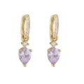 Elegante vergulde oorringen met gefacetteerde peervormige lichtpaarse zirkonia druppels - Paarse Strass Oorbellen / Goud