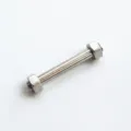Porte-baguettes et porte-couverts en acier inoxydable de style industriel pour table. - Argent