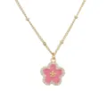 Detailansicht der Halskette mit rosa Emaille-Blumenanhänger und Zirkonia-Rand - Gold Rosa Blume Halskette