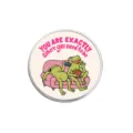 Mignonne broche grenouille ronde avec You are exactly where you need to be texte - Style Grenouilles Canapé Pop-corn (YP3822)