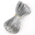 Vista detallada de cordón de PU trenzado plateado brillante de 2 mm para manualidades DIY - Aprox. 10m/Manojo / Estilo 01 Color Plateado