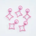 Vue détaillée de cinq fermoirs mousquetons en alliage rose en forme d'étoile pour bijoux - 1 Pièce / Rose Rose