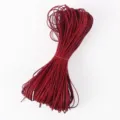Cordón de cuero PU trenzado plano rojo brillante 2mm de alta calidad para joyería DIY - Aprox. 10m/Manojo / Rojo Vino (27#)