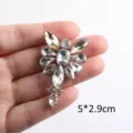 Elegante florale Glas-Strass-Applikation für DIY-Bekleidungszubehör, Größe 5x2,9 cm - Style 14 (Gold)