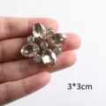 Eleganter champagnergoldener Glas-Strass-Blumenaufnäher mit Heißkleberrücken 3x3cm - Style 29 (Gold)