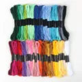 Set van 113 kleurrijke 6-draads borduurgaren strengen voor kruissteek en knutselen - Set van 10 Stuks / Gemengde Kleuren