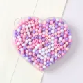 Perles rondes en acrylique de couleurs mélangées dans un plateau en forme de cœur DIY - 06 Couleurs Mixtes