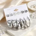 Elegante conjunto de 6 pares de pendientes de plata con perlas y cristales brillantes - Juego de 6 Pares de Aros y Pendientes Plateados con Textura de Plumas (A3130)