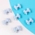 Hellblaue irisierende AB-beschichtete Acryl-Doppelschleifenperlen für DIY-Schmuck - 5 Stück / Hellblau