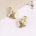 Pendentif amulette en métal en forme de fraise dorée pour fabrication de bijoux boucles - Petite Fraise (50 pcs/paquet)