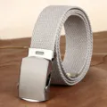 Klassieke grijze canvas riem met metalen gesp, duurzame tactische band voor dagelijks buitengebruik. - Lichtgrijs