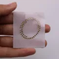 Toppa termoadesiva lettera O con strass dorati per decorazione creativa vestiti fai-da-te - Lettera O