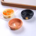 Miniatur-Harzkörbe in verschiedenen Farben für DIY-Spielhaus- und Bastelprojekte - Mehrfarbig