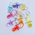 Bunte Schnuller-Schlüsselanhänger aus Acryl in verschiedenen lebhaften Farben. - Schnuller / 5CM*2.8CM / Transparente Gemischte Schnullerfarben