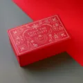 Boîte en fer rectangulaire rouge pour emballage de cadeaux de bonbons de Noël mariage boîte - Lignes Fond Rouge (C04)
