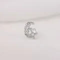 Ασημί σκουλαρίκι ear cuff με πέτρες και σταυρό για αυτιά χωρίς τρύπα - Στυλ Διπλής Στρώσης Σταυρού / 1 Τεμάχιο / Λευκόχρυσο