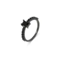 Eleganter schwarzer Modezirkon-Ring für Damen mit rechteckigem Stein und Pavé-Band-Detail - Größe 6 / Smaragdschliff Pave Stil (R130) / Schwarz (Schwarzer Zirkonia)