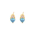 Vergoldete Herz-Ohrstecker mit blauen und rosa Zirkonia auf weißem Hintergrund - Blauer Herz Stil (E2427) / 1.34g (10x5mm) / Gold