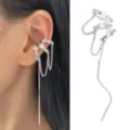 Κομψό μακρύ σκουλαρίκι ear cuff με γεωμετρικές αλυσίδες και κρύσταλλα, ασημί χρώμα - Αλυσίδα Κλιπ Αυτιού με Κύμα Στρας / 1 Τεμάχιο