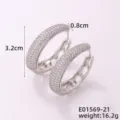 Vista detallada de los pendientes de aro ovalados con circonitas y altura de 3,2 cm - Plata Con Circonita Blanca