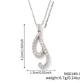 Dettaglio della collana con pendente lettera I in argento, zirconi e misure indicate - Stile Lettera I (N00149-G)