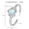 Herzförmiger Mondstein-Ring aus Messing mit AAA-Zirkonia, silberfarben, 1,64 g - Herz Offener Ring (R1946) / Einstellbar Offen / Weißgoldfarbe (R1946)