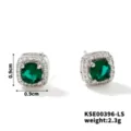 Dettaglio orecchini a lobo in zircone verde quadrato con info su dimensioni e peso - Gemma Verde Argentata