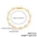 Elegantes vergoldetes Kupferarmband mit Zirkon-Blumenanhängern und Maßangaben. - Goldkette Weiß Gelbe Blume Stil (B00773-2A) / Gold - Weiß Und Gelbe Steine