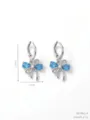 Eleganti orecchini a cerchio a farfalla argentati con pietre blu, altezza 2,6 cm - Celeste