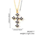 Collier croix plaqué or avec zircons bleus et pendentif en forme de trèfle design - Style Croix Zirconia Bleu Foncé (N01667-7)