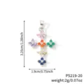 Pendentif croix trèfle argenté avec zircons colorés et dimensions affichées - Style Croix Trèfle Zirconia Coloré Mixte (P5219-20)