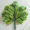 Kunstmatige mangobladtak met realistisch groen blad voor huisdecoratie - Vijf Tanden / 12 Stuks / Groen-Geel Verloop