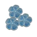 Blauer Keramik Pflaumenblüten Räucherstäbchenhalter Set, süße Blumen Essstäbchenablage. - Mit Loch / Blau