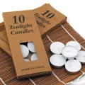 Set van 10 rookvrije witte waxinelichtjes in aluminium huls met milieuvriendelijke kraftdoos - 10-delige Verpakking / Wit