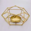Moderne gouden metalen geometrische kandelaar voor een stijlvolle huisdecoratie en feest. - Zeshoekige Kandelaar / Goud