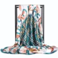 Élégant foulard carré en soie verte de 90x90cm avec imprimé satiné chaîne et fleurs - 90*90cm / Carreaux Verts