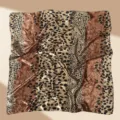Elegante sciarpa in seta con stampa leopardata, accessorio di moda versatile donna - 90x90cm / Leopardo Patchwork Cachi Scuro