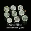 Natürliche grüne Quarz-Würfelperlen 7-10mm für die kreative DIY-Schmuckherstellung - Natürlicher Grüner Kristallwürfel / 7-10mm / Grünkristallfarbe